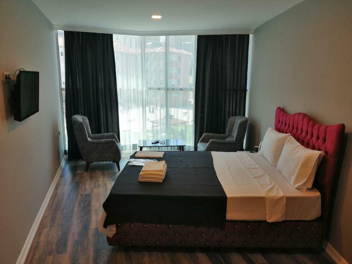 Plus Park Suite & Hotel Istanbul Exterior photo